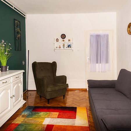 3 Bedroom Beautiful Apartment In Senj Senj  Eksteriør bilde